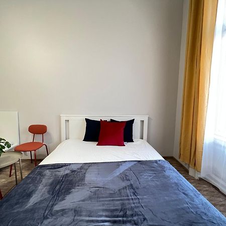 Baross Apartment With Convenience And Style Budapest Exterior foto